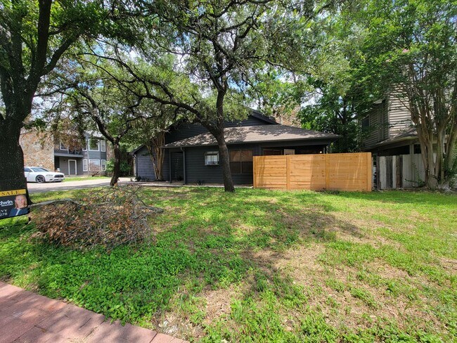 Building Photo - 8706 Schick Rd