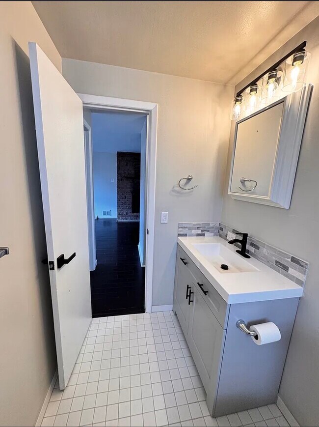 Building Photo - 10211 W 59th Pl