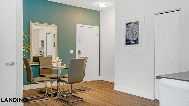 Foto del edificio - 4950 W Prescott St