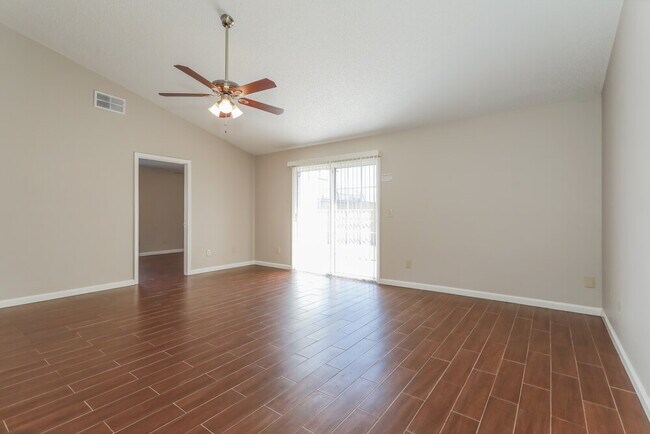 Foto del edificio - 2851 Tuscarora Trail