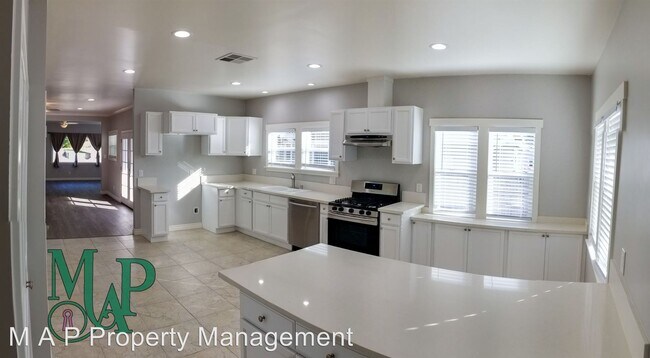 Building Photo - 6517-6519 Painter Ave