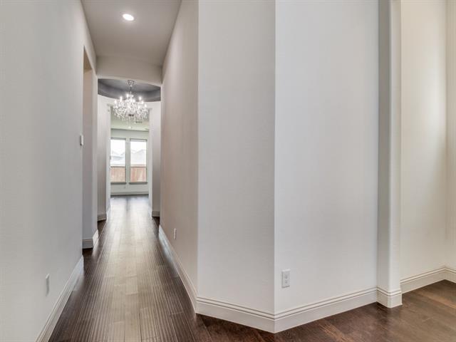 Foto del edificio - 2128 Ella Ln