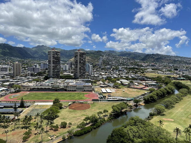 Foto del edificio - 2211 Ala Wai Blvd