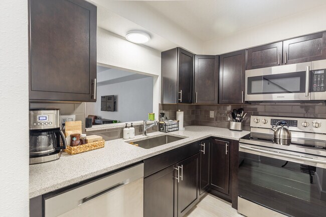 Building Photo - 333 Eagle Glen Ln