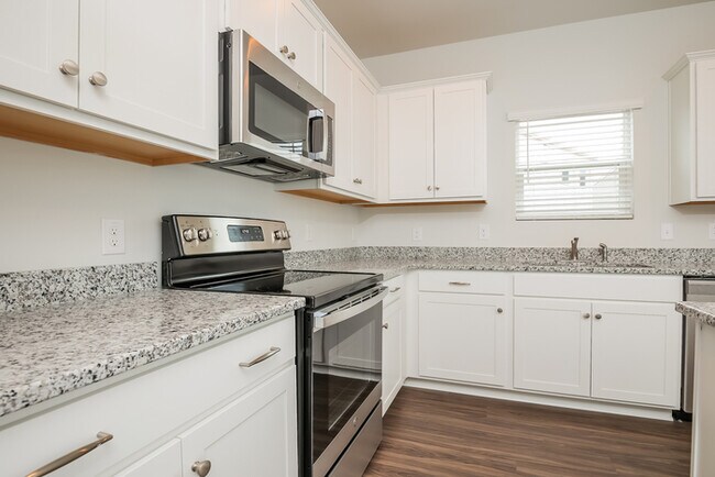 Foto del edificio - Great 3 Bedroom New Construction