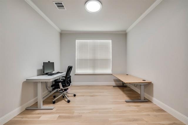 Building Photo - 8283 Vitex Ave