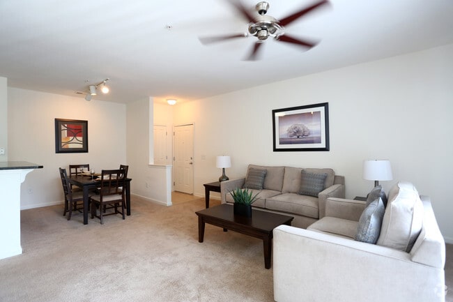 Interior Photo - Islands of Fox Chase
