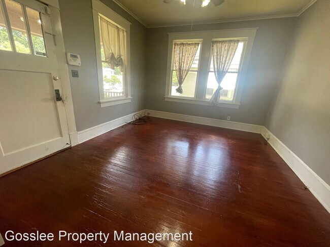 Foto del edificio - 2 br, 1 bath House - 725 Delaware Street