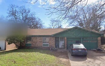 Building Photo - 5604 Mac Arthur Dr