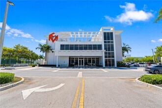 Building Photo - 6432 NW 104th Ct