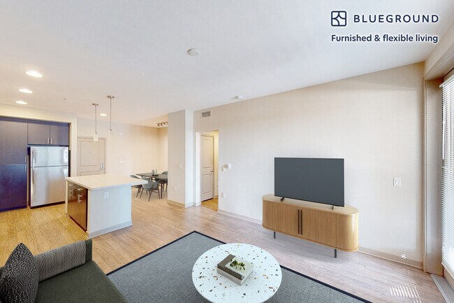 Building Photo - 121 E. Route 66-SI FL3-ID8105A