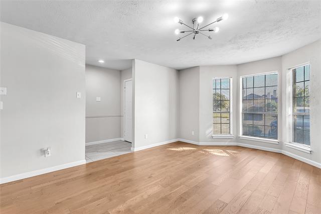 Foto del edificio - 5906 Marvin Loving Dr