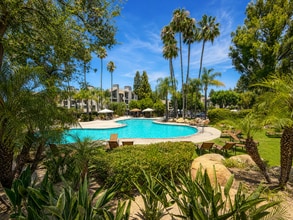 Building Photo - 5525 Canoga Ave