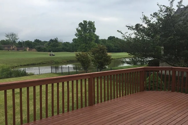 Building Photo - 4BR/3.5BA | Newly Renovated Single Family Home | Large Home is Desirable Pine Run!  Best of Mason