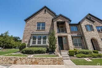 Building Photo - 1338 Casselberry Dr