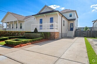 Building Photo - 5760 Warrington Dr