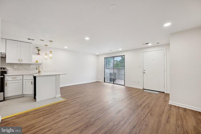 Foto del edificio - 9287 Chadburn Pl