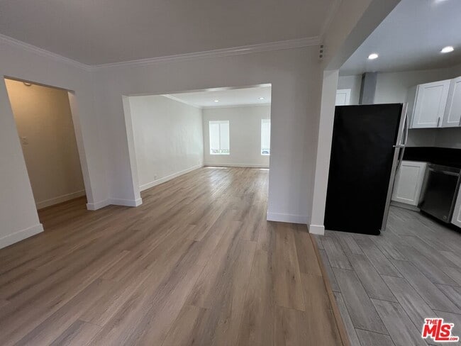 Building Photo - 1333 S Highland Ave