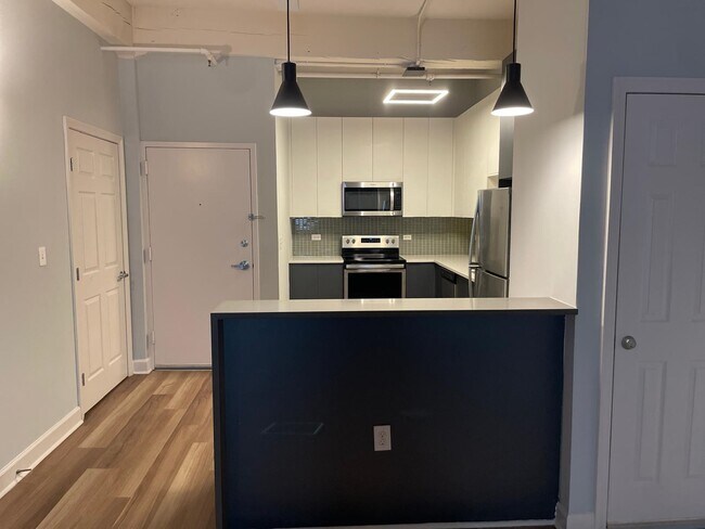 Building Photo - 160 Lafayette St