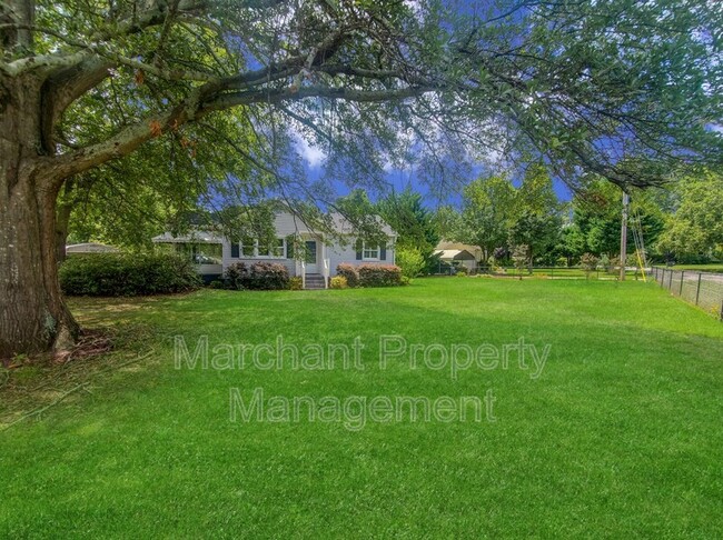 Building Photo - 108 Dove Ln
