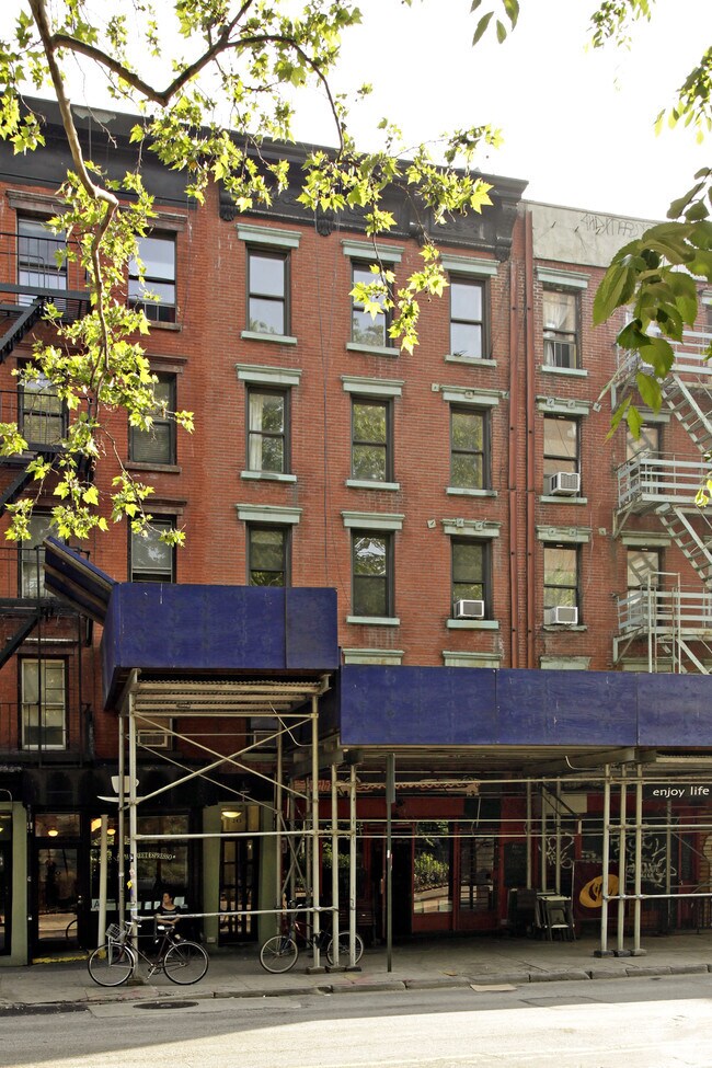 Building Photo - 343 E Tenth St