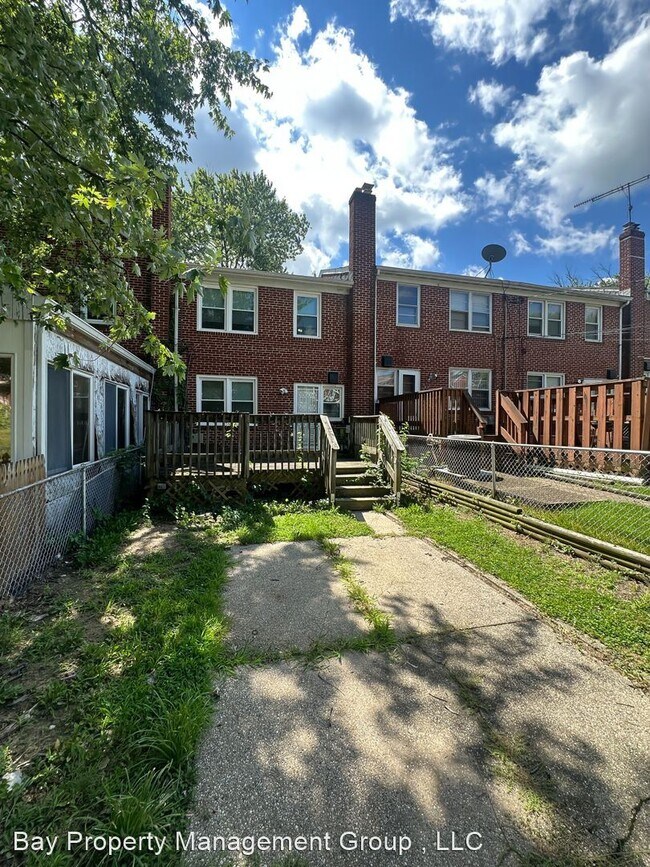 Foto del edificio - 3 br, 1.5 bath House - 1682 Forest Park Ave