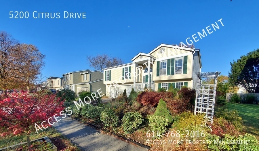 Primary Photo - BRIGHT LIGHT SPACIOUS SPLIT LEVEL IN HILLI...