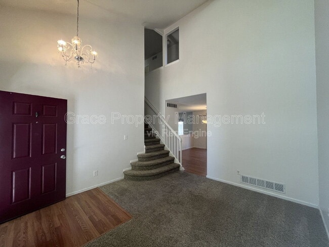 Photo - 5337 S Killarney St House