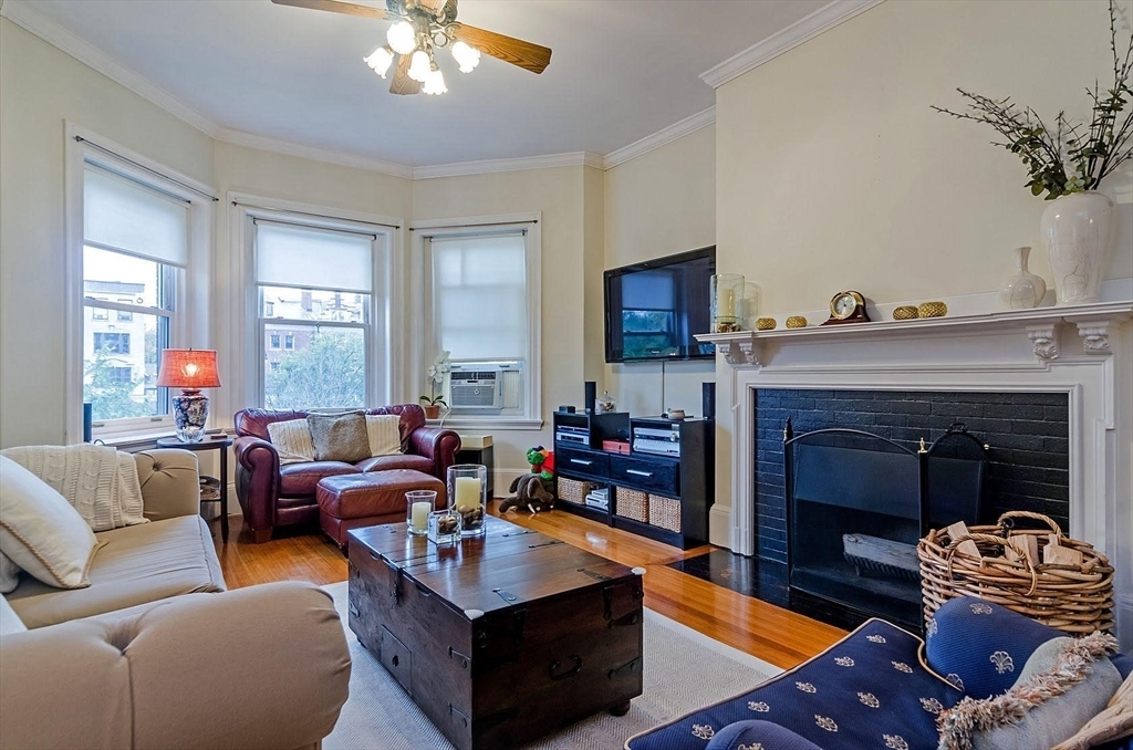 Foto principal - 1683 Beacon St