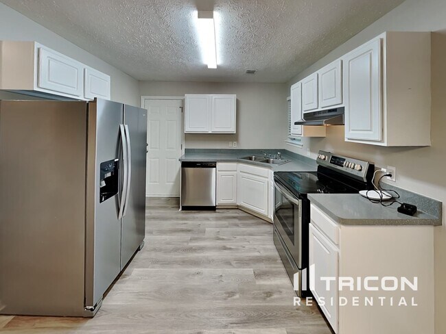 Building Photo - 6642 Dottie Mae Ct