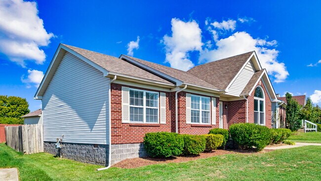 Building Photo - 6907 Colrain Cir