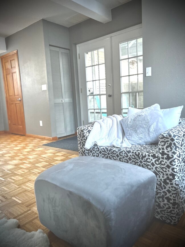 Entrance with French doors. - 213 N 3rd St