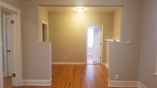 Building Photo - 2415 N Kildare Ave