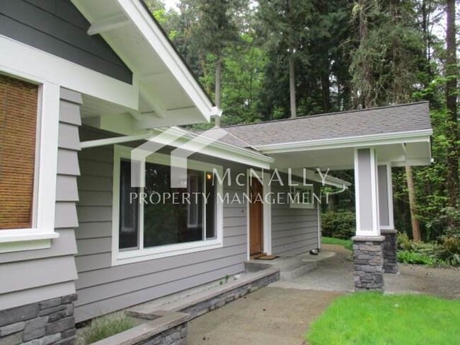 Building Photo - 3 bedroom Craftsman Home near Narrows & Uptown