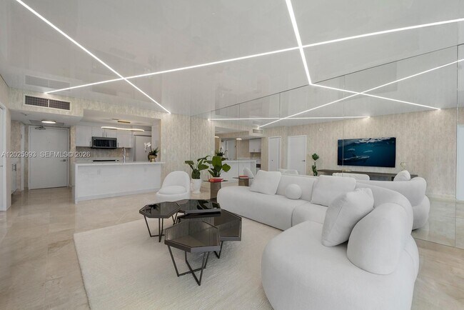 Foto del edificio - 10275 Collins Ave