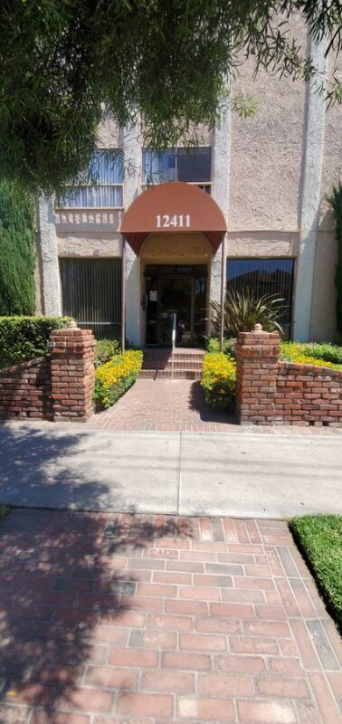 Building Photo - 12411 Magnolia Blvd