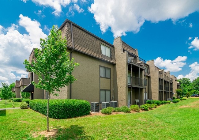 Building Photo - Barrington Park Apartments
