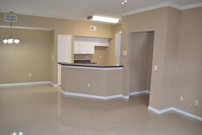 Foto del edificio - 6368 Raleigh St