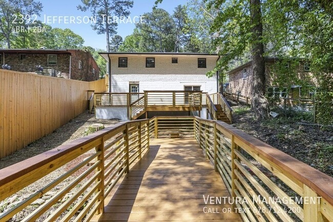 Building Photo - 2392 Jefferson Terrace