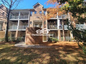 Building Photo - 245 Amal Dr SW