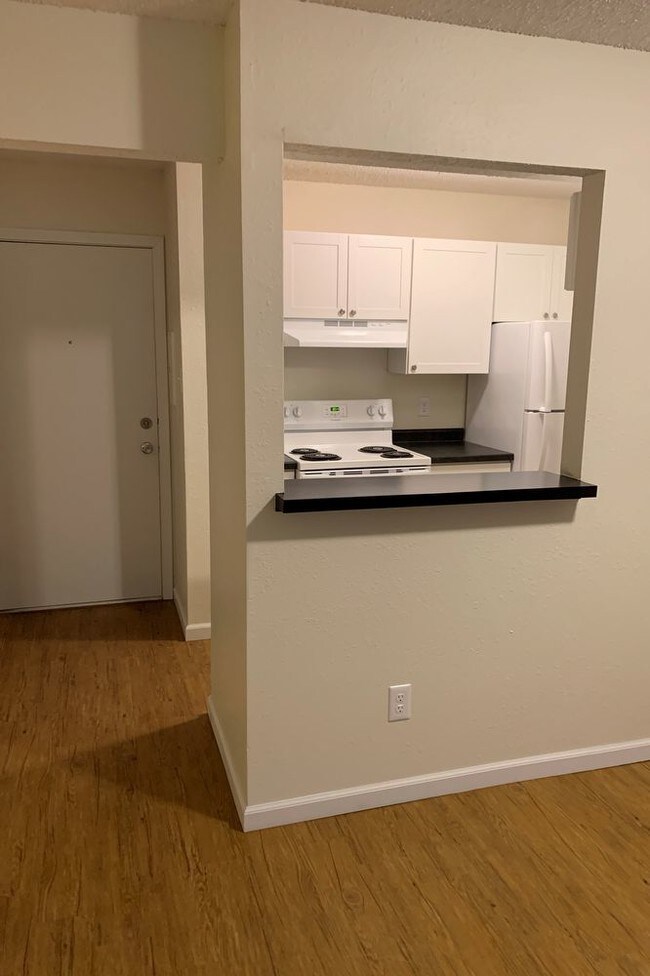 Foto del edificio - Move in special 100 of first months rent
