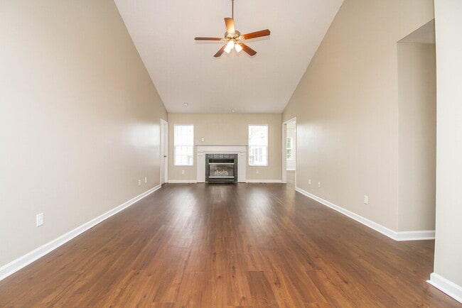 Building Photo - 2305 Leighton Way