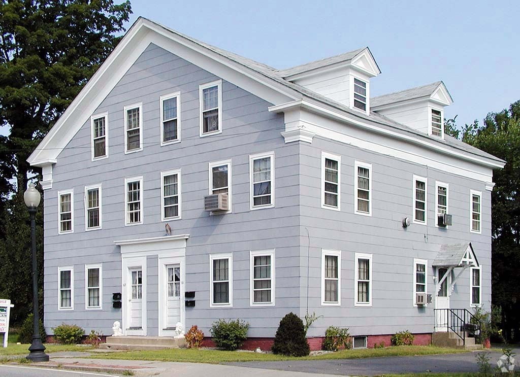 Primary Photo - 61-63 W Main St