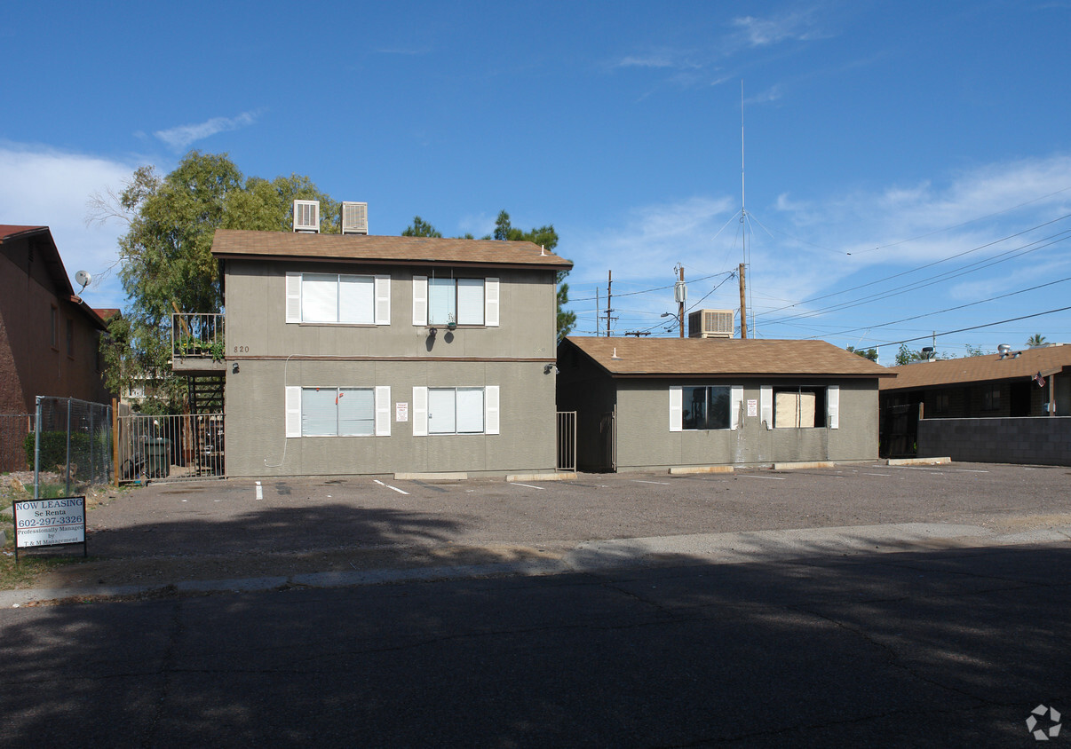 Foto principal - 820 E Carol Ave