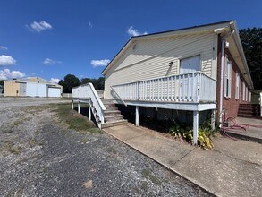 Building Photo - 130 Drivers Rd