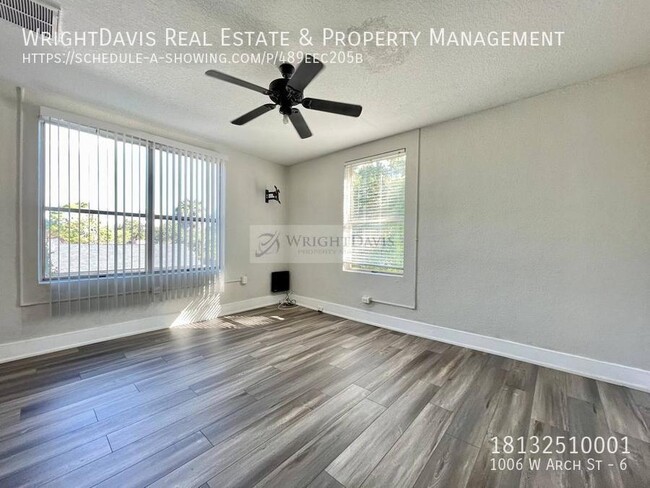 Building Photo - Adorable Studio Near University of Tampa!