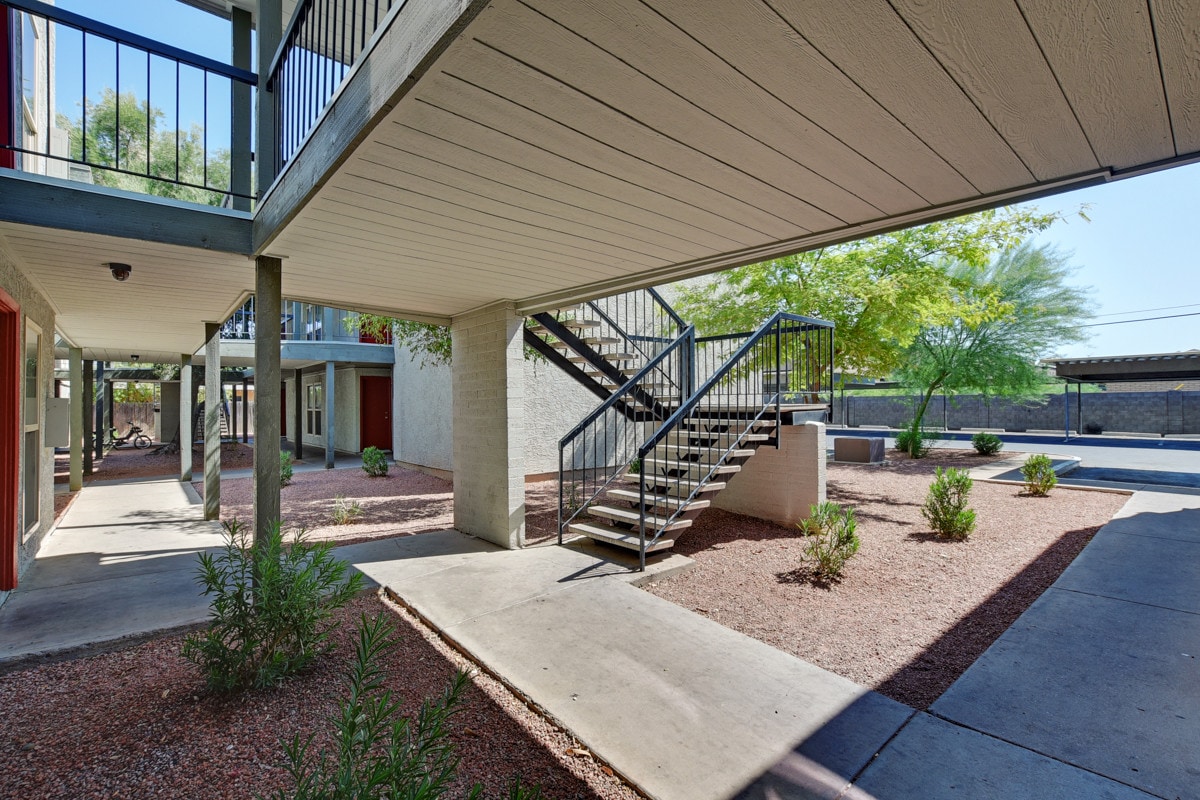 Primary Photo - 3101 N 36th St