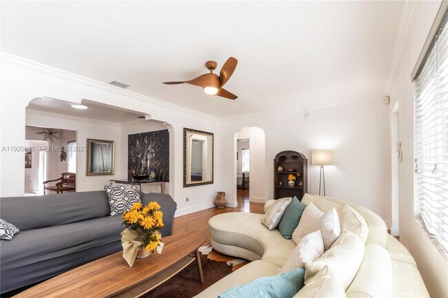 Foto del edificio - 753 NE 81st St