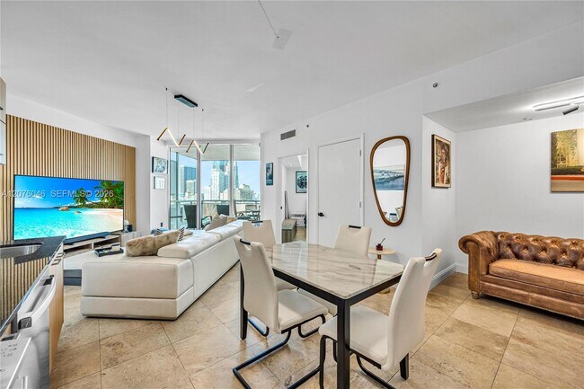 Building Photo - 350 S Miami Ave