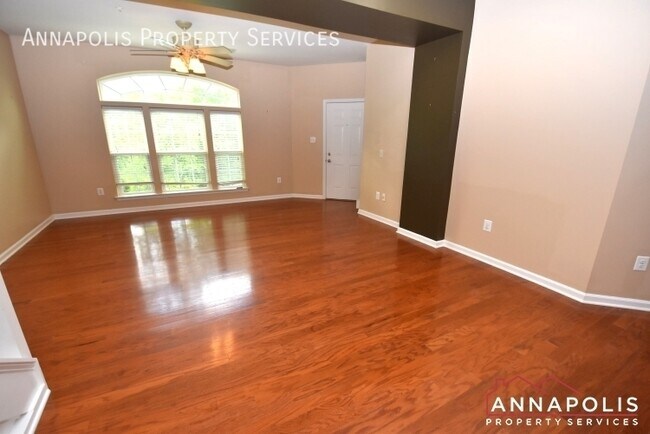 Building Photo - 1202 Chadwell Ct